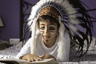 Školka v Německu zatrhla dětem Indiánský festival. Vadilo slovo indián, mottem budou „Koníci a poníci“ - Novinky