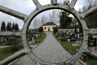 Před dvaceti lety zemřel lidový léčitel Jindřich Paseka ze Svratouchu