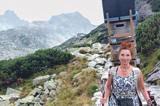 Nejtěžší je vynést sud piva, říká nosička ve Vysokých Tatrách - Novinky