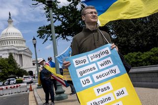 Sněmovna USA schválila pomoc Ukrajině - Novinky