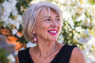 Trik německých seniorek na omlazení obličeje se rozšířil i do Česka. Během 10 minut vám ubere 5 let v obličeji