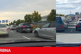 Kolony aut a množství semaforů na kruháči u Makra budí vášně. Bez nich to prý nejde