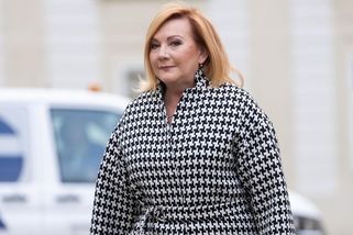 Alena Schillerová a její angličtina