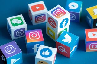 Facebook a spol. budou moci šmírovat lidi ve velkém - Seznam Zprávy