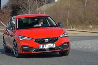 Seat Leon IV s nízkým nájezdem je lákavá cesta, jak pořídit aktuální generaci za daleko míň peněz. Škoda laciných detailů - Garáž.cz
