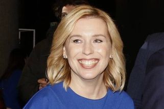 Nerudová rýpla do Klause kvůli euru. Zahradil jí dal lekci z angličtiny, s kritikou se přidal i Skopeček