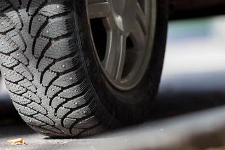 První test letních pneumatik pro rok 2026: Jak dopadly jednotlivé modely? - Portál řidiče