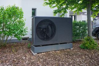 Pořídil jsem si tepelné čerpadlo. Soused na mě hned poslal úřady