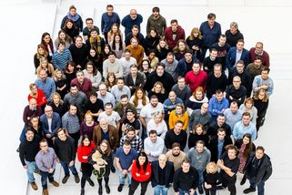 Tito lidé pro vás chystají Seznam Zprávy. A přejí všem krásné Vánoce - Seznam Zprávy