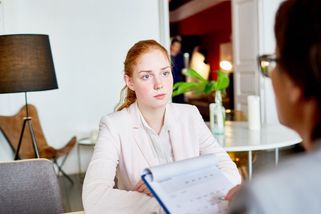 Chtěla jsem být prodavačka v supermarketu. Z pohovoru jsem utekla, když mi řekli, kolik platí - Médium.cz