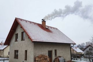 Kondenzace vody v komíně je závažný problém. Topenář vyzývá ke kontrole teploty spalin