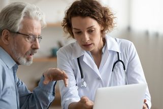 Neschopenek přibývá. Firmy mají víc posílat lidi k lékaři, nadšené nejsou - Seznam Zprávy