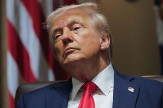 USA brzy uvalí 25procentní cla na dovoz z EU, prohlásil Trump - Novinky