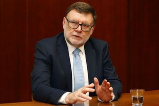 Stanjura: Rozpočtové škrty by padly na lidi - Novinky