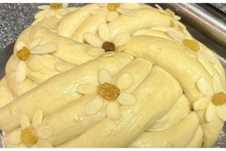 Poctivý velikonoční mazanec jako od babičk: Krok za krokem i s fotopostupem pletení