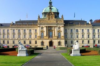 Neonacista, který vyhrožoval vládě vystřílením, půjde za mříže