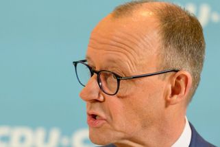 Němci nedůvěřují USA a přepsali evropské dějiny. Zbohatne díky tomu i Česko - Seznam Zprávy