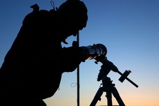 Na obloze se objeví kometa, kterou naposledy před 50 000 lety viděli neandertálci - Seznam Zprávy