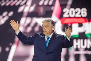Políbit prsten Orbánovi. Maďarsko před volbami s ruským stínem a českou stafáží
