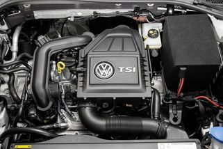 Držíte motor na dálnici pod 3 500 otáčkami, abyste šetřili? Možná mu právě teď nevědomky podepisujete ortel