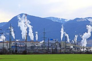 Emisní povolenka za více než 120 000 Kč?