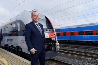 railtarget.cz/byznys/stredocesky-radni-totalne-zarizl-debatu-o-megatendru-kontroverze-pribyvaji-11998.html