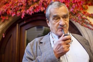 Markéta Pekarová to zase přehnala. Přirovnala Válka ke Schwarzenbergovi a schytala pořádnou kritiku - Médium.cz