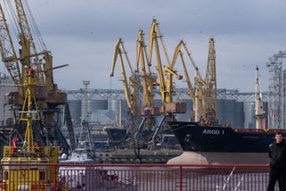 Před přehradou vyletěl na Ukrajině do vzduchu čpavkovod - Novinky