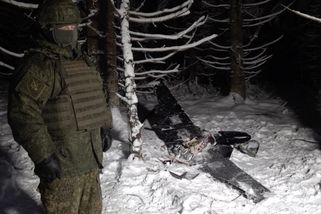 ONLINE: Moskva ukázala video, které podle ní ukazuje zničený dron, jenž mířil k Putinově rezidenci