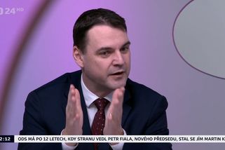 Macinka: Pavel se choval jako slon v porcelánu, když nabídl Ukrajině letouny - Novinky