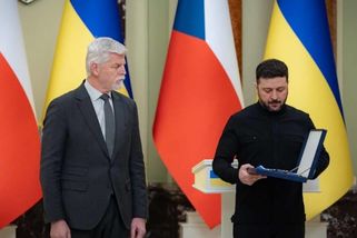 Valeš: Prezident není obchodní dealer, letouny nemá co nabízet. Střet s vládou zavinil Pavel