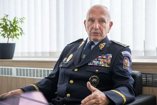 Bylo to nic. Jako najít nedopitou flašku, říká generál policie o nálezu kokainu - Seznam Zprávy