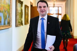 Macinka svými názory na mnichovské konferenci provokoval Clintonovou i Sikorskiho