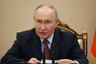 Trump hájí Putina, Ukrajina mluví o zradě