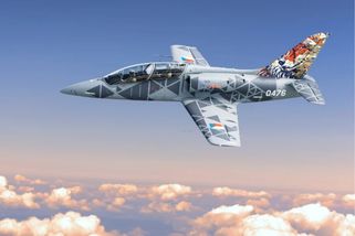 Nebeská liška zakončila dalekou misi: Česká stíhačka poprvé dobyla jižní polokouli