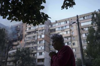 Ukrajinky se bojí vlastních manželů. Agrese vojáků z fronty se přelévá do rodin