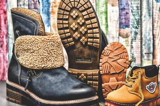 České války: My a zouvání. Zvyk, který cizinci nechápou a my kvůli němu vyhazujeme návštěvy - Médium.cz