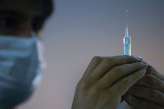 Úmrtí deseti dětí přisuzuje americký úřad FDA očkování proti covidu-19 - Novinky