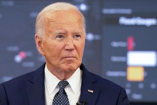 Zmatený Biden: Jsem první černošskou ženou v Bílém domě - Novinky