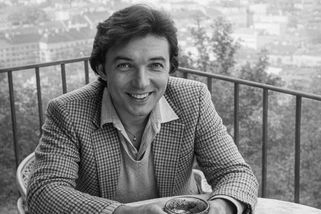 Gott si kdysi vynutil testy DNA. Jeho nejskromnější dcera Lucie po něm ale nikdy miliony nechtěla - Médium.cz