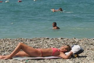 Rasová diskriminace na plážích? Aktivisté případy natočili skrytou kamerou