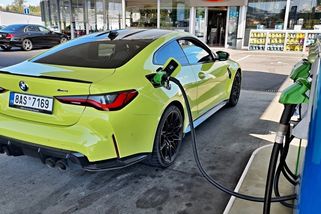 Proč české pumpy zlevňují pomalu a zdražují okamžitě. Důvod je složitější, než se zdá