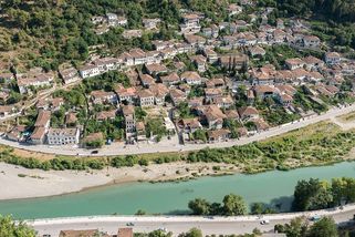 Nejkrásnější město na celém Balkáně se nazývá Berat - Médium.cz