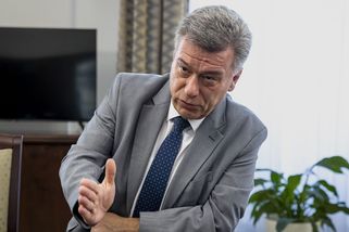 Zapisovatelka si polepší z 20 na 29 tisíc hrubého, slíbil ministr spravedlnosti - Novinky