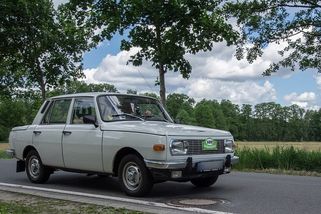 Wartburg 353 W jezdil i na technický benzín