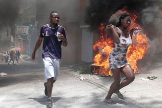 Port-au-Prince: gangy se stávají brutálnějšími, nemilosrdnějšími a celý svět se jen dívá - Médium.cz