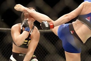 Jediný kop změnil ženské MMA. Ronda Rousey po něm už nikdy nebyla stejná