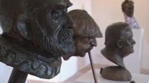 Svěrák svírá / Svěrák hladí. Umění které hladí nic nemění - Médium.cz