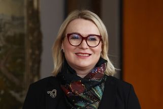 Černochová představila Pavlovi seznam možné pomoci Ukrajině - Novinky