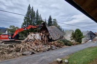 Pojišťovna potvrdila, že vyplavené rodině z Jesenicka nedá ani korunu - Novinky